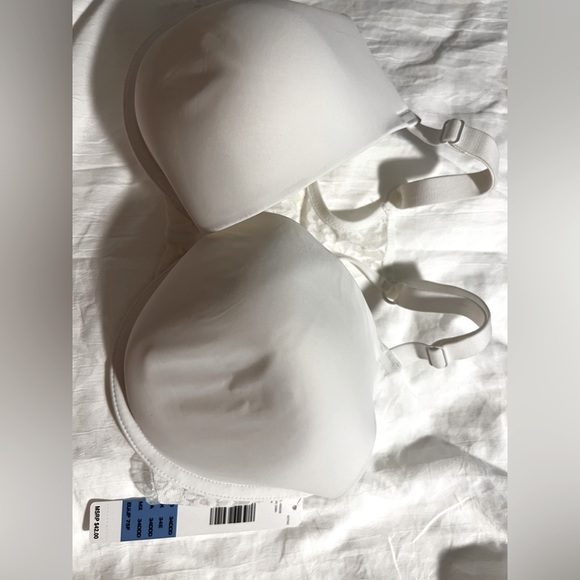 DKNY Bra. 34DD. White. - Picture 1 of 3